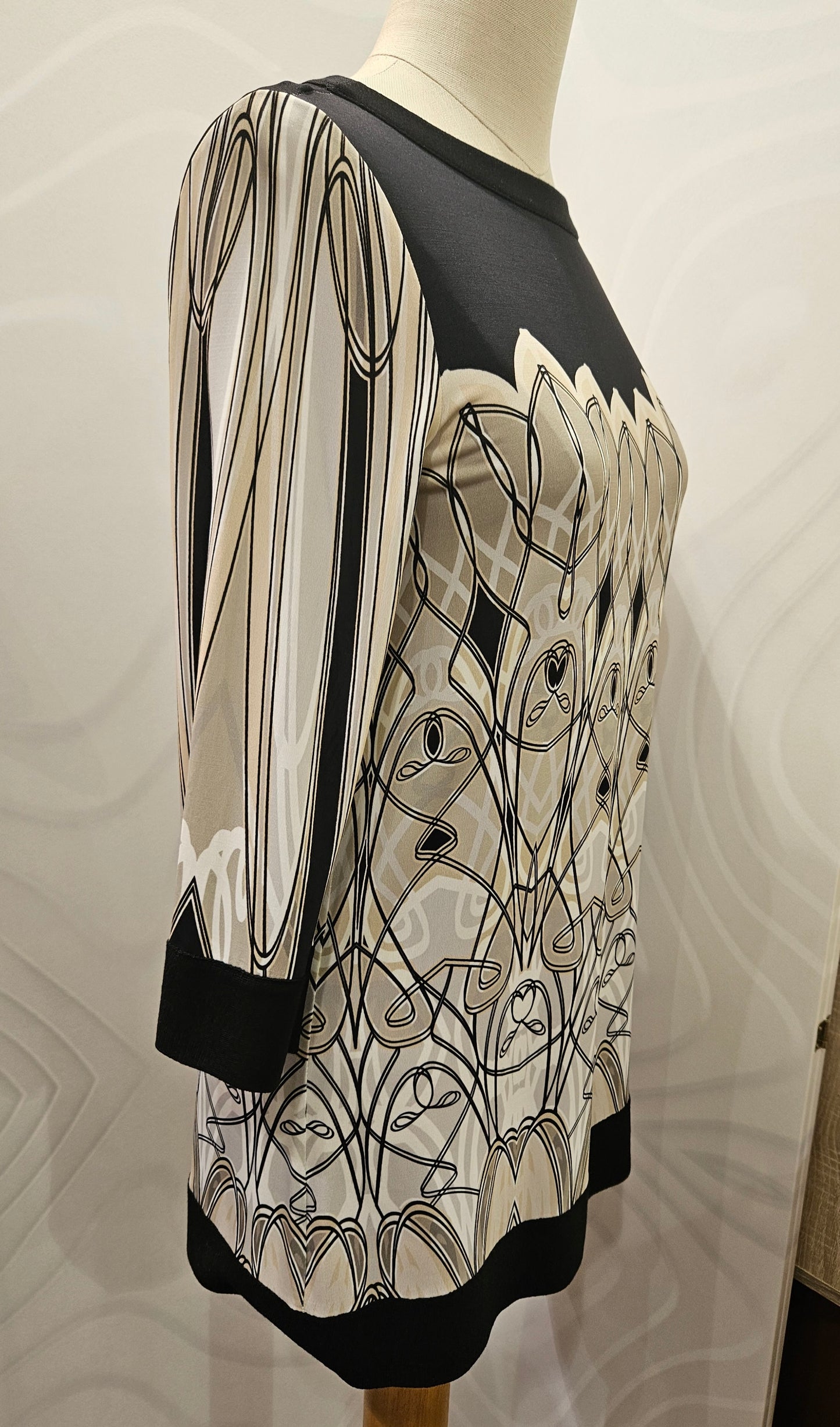 Casacca Blumarine b/nero disegno stile liberty, manica 3/4