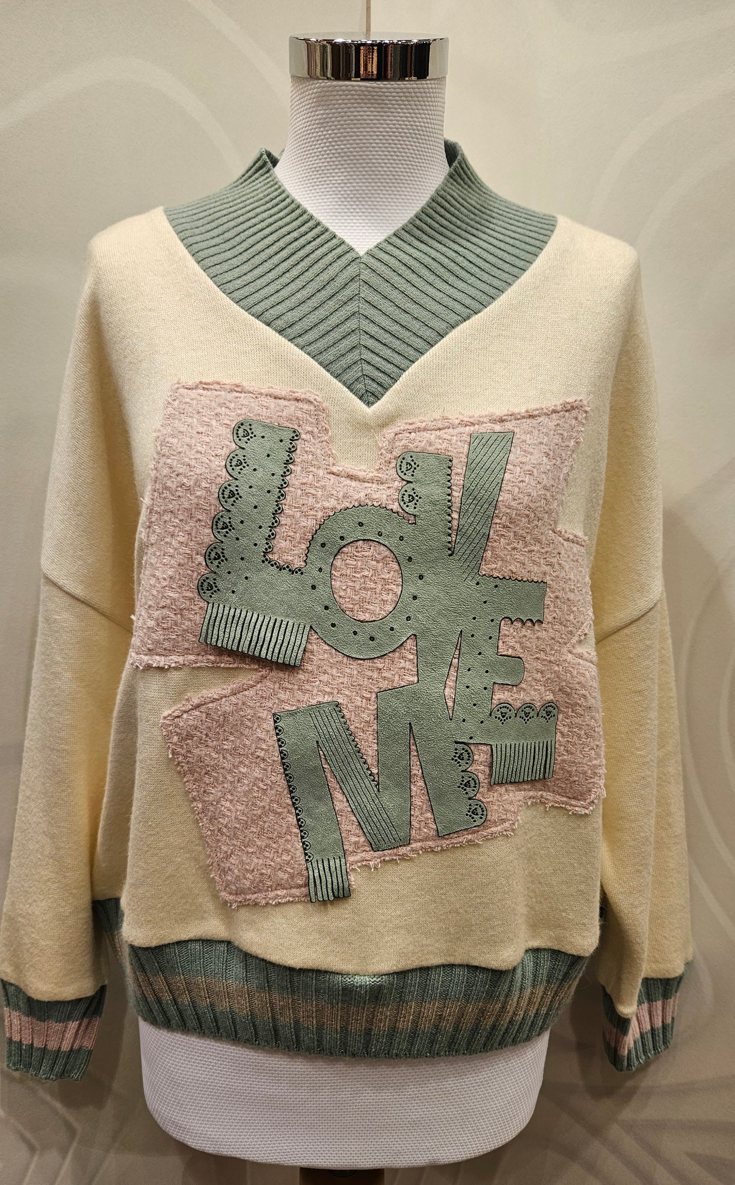 Maglia a V panna Love