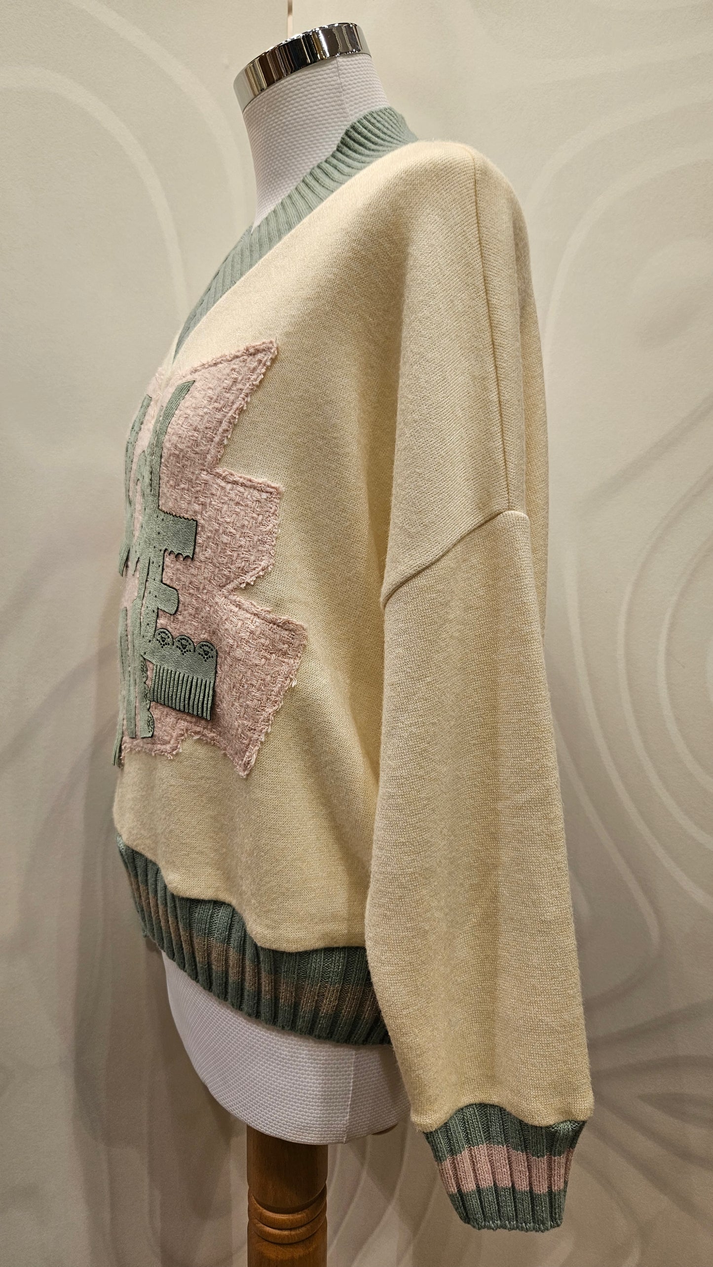 Maglia a V panna Love