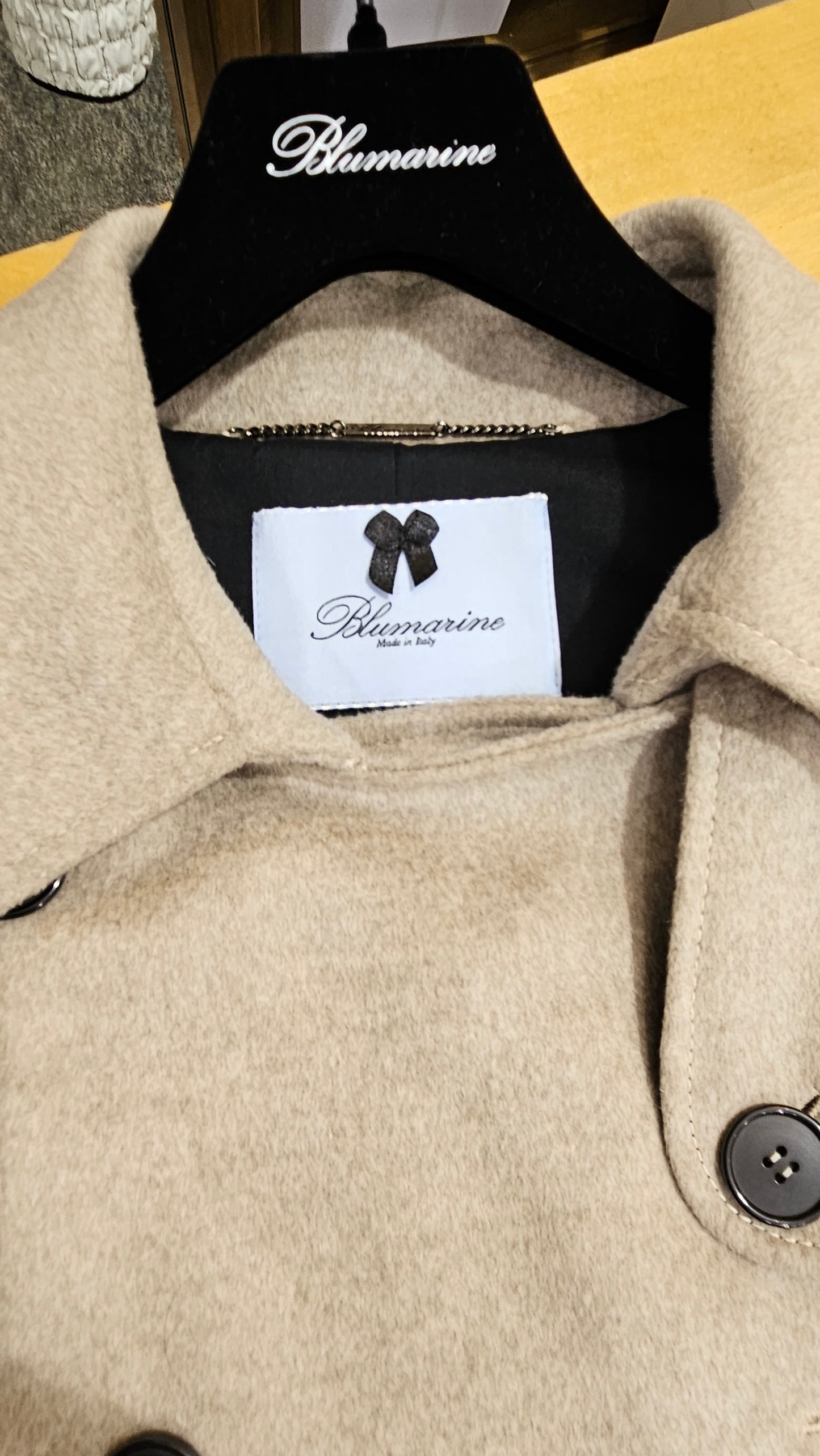 Cappotto Blumarine beige modello trench vintage