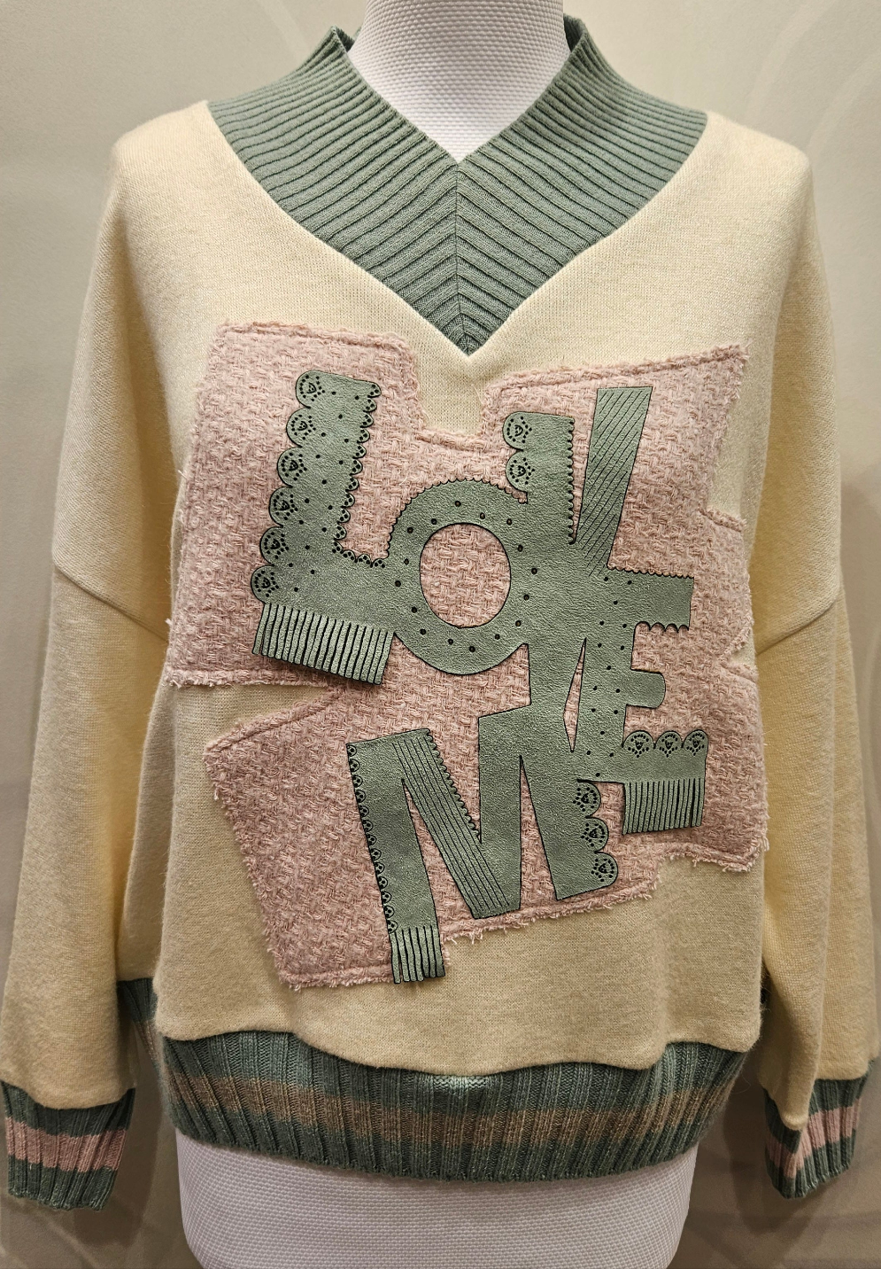 Maglia a V panna Love
