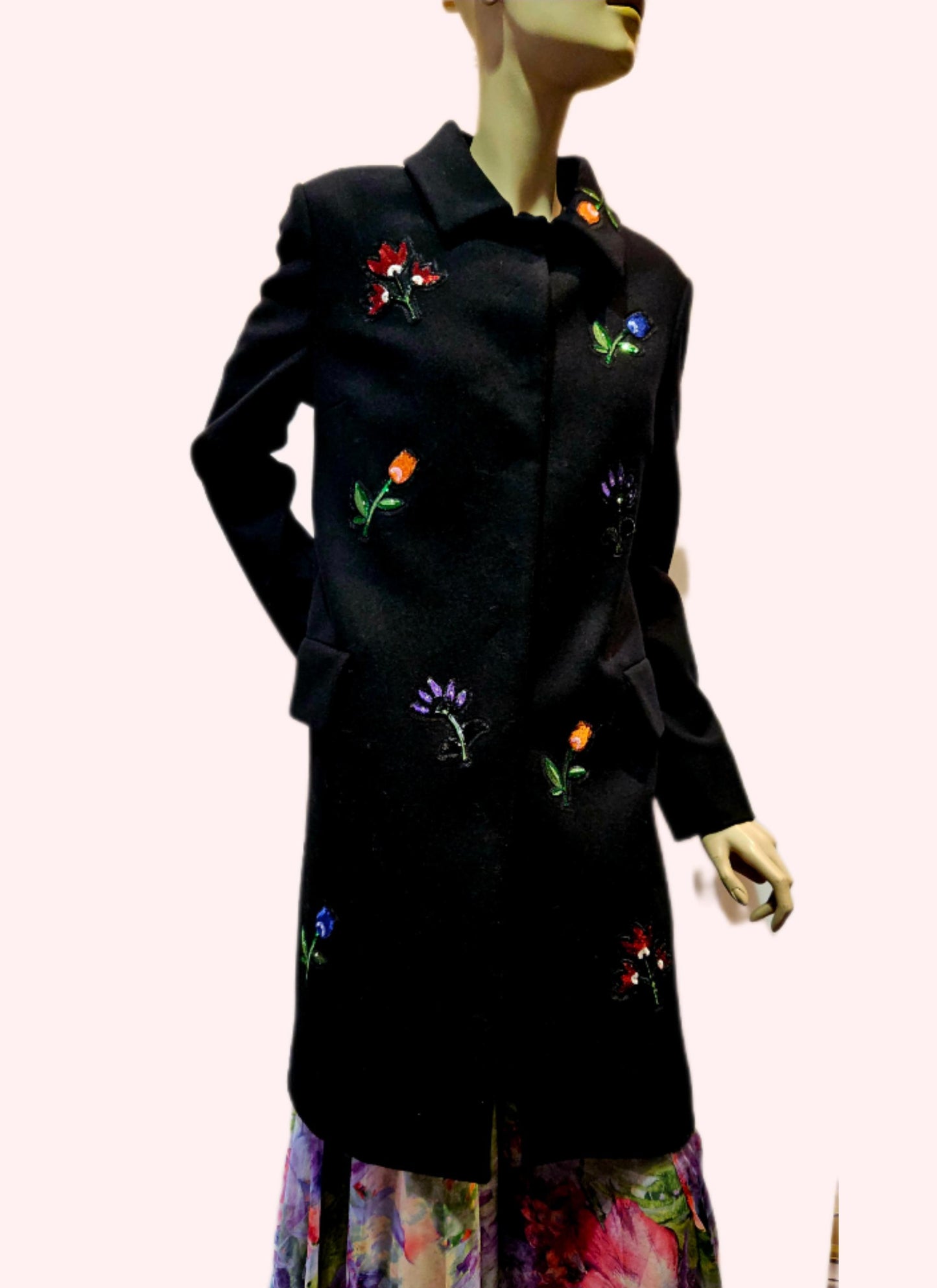 Cappotto Blugirl nero con ricami  3D floreale