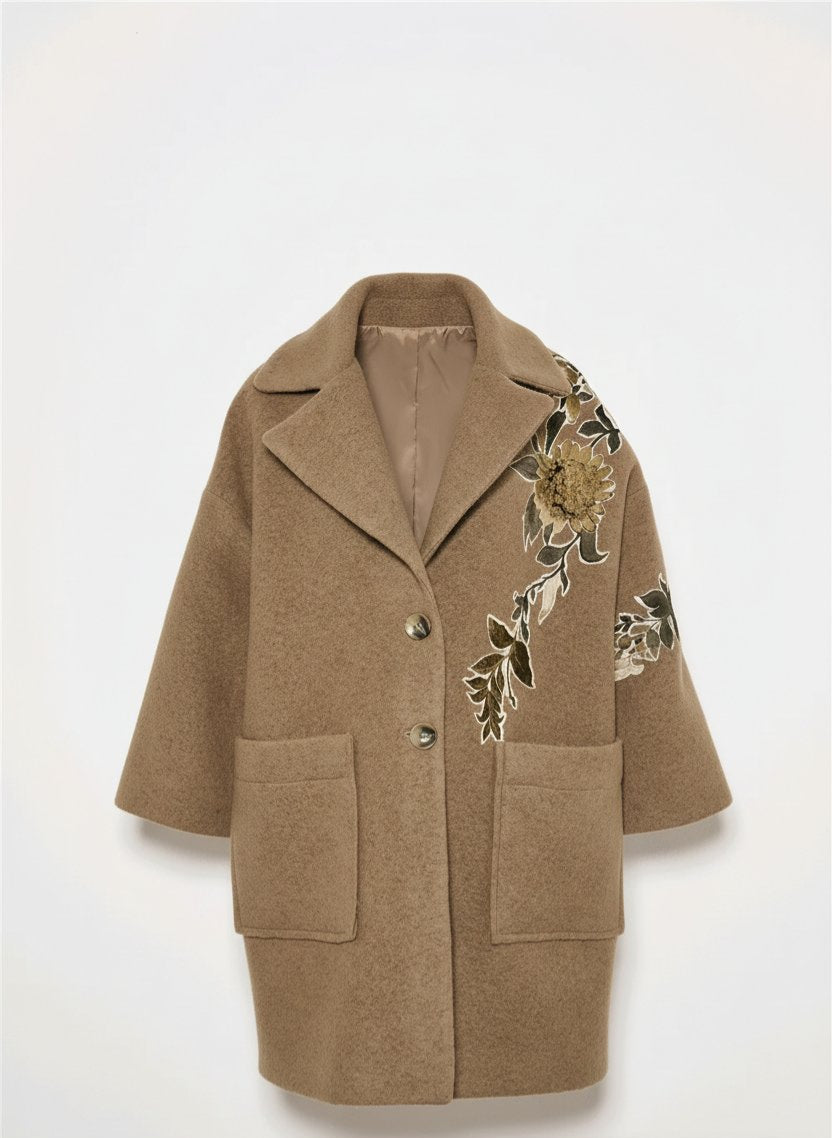 Giaccone lana beige Bye ricamo a mano