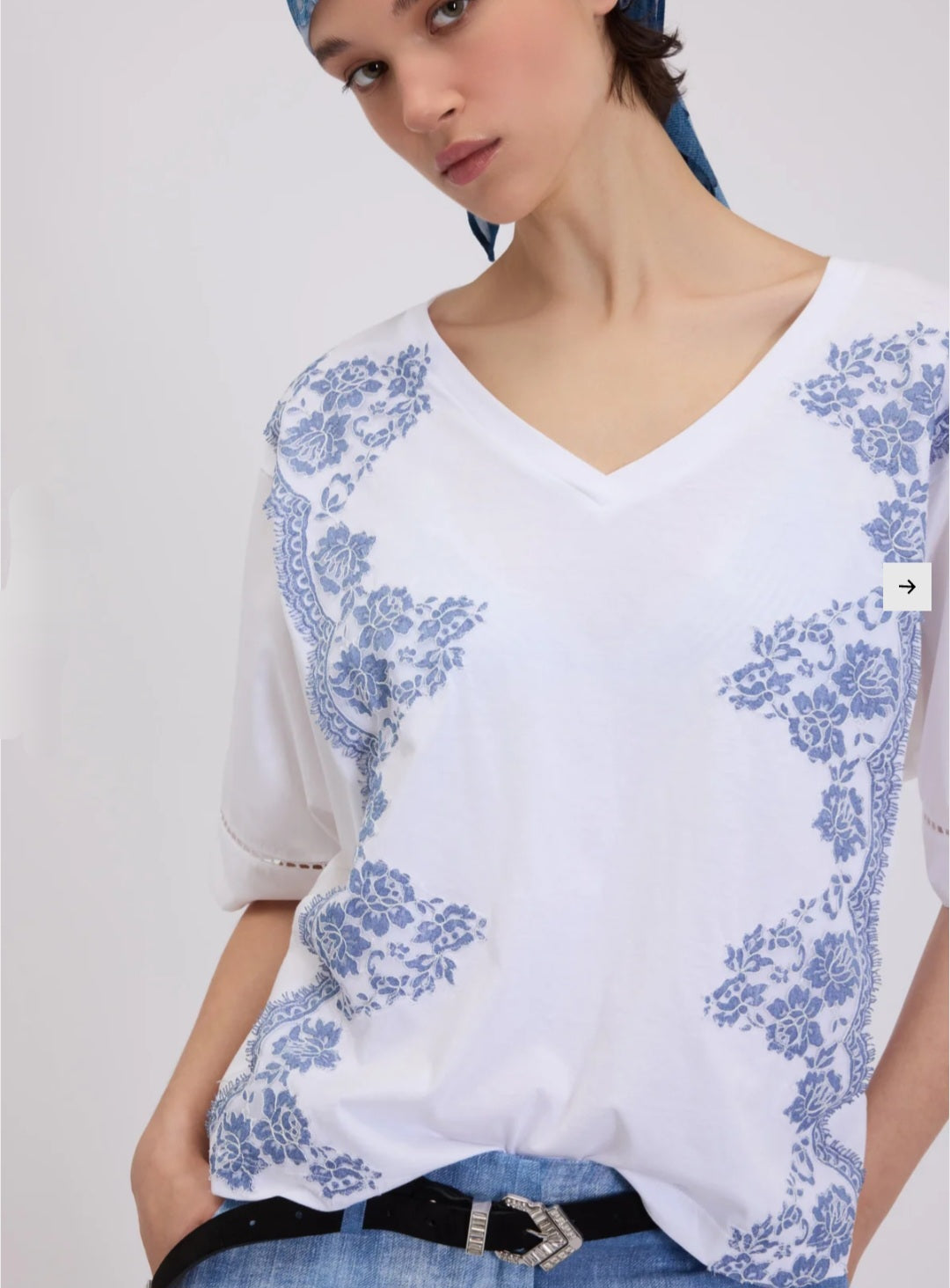 Casacca bianca a V con pizzo color jeans  Ermanno Firenze by Scervino